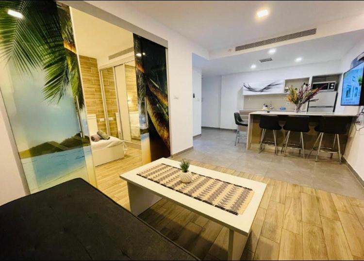Spacious And Cozy 1Br Apt エイラート エクステリア 写真
